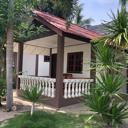 Phangan Lodge Baan Tai Buitenkant foto