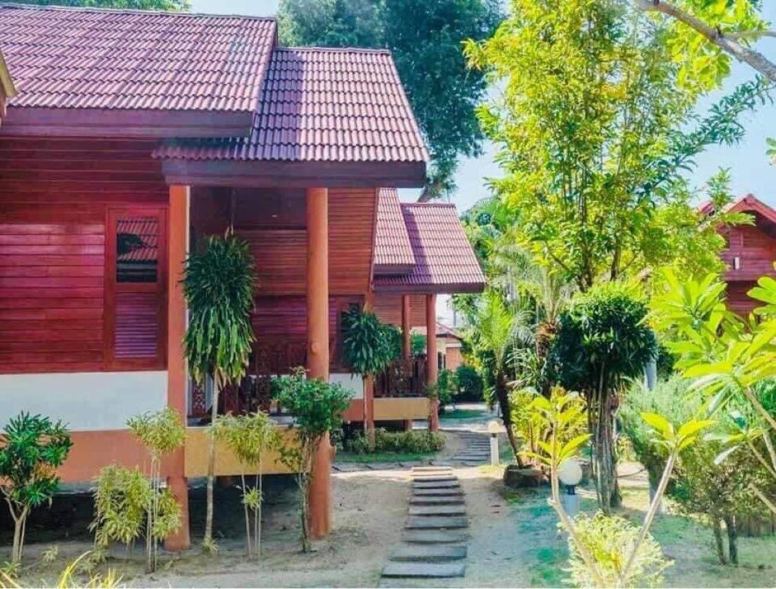 Phangan Lodge Baan Tai Buitenkant foto