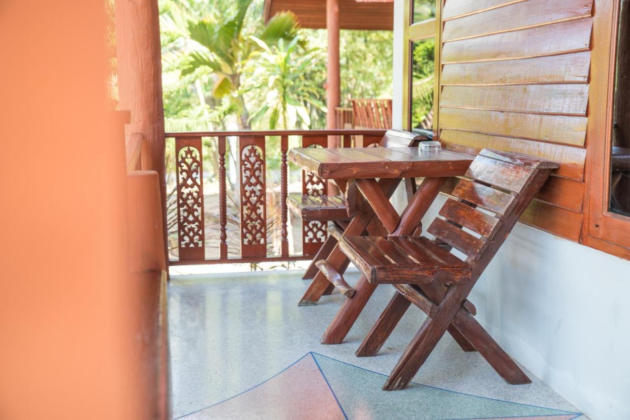 Phangan Lodge Baan Tai Buitenkant foto